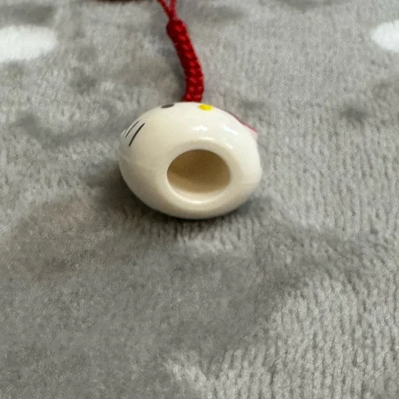 Hello Kitty Keychain - Picture 6 of 7